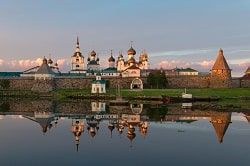 Monastère de Solovki: lieu le plus sacré en Carélie