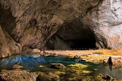La caverne Choulgan-Tach